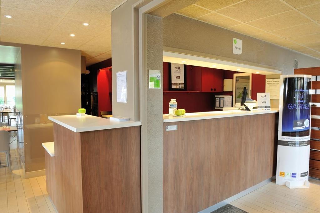 Kyriad Niort - La Crèche Kültér fotó